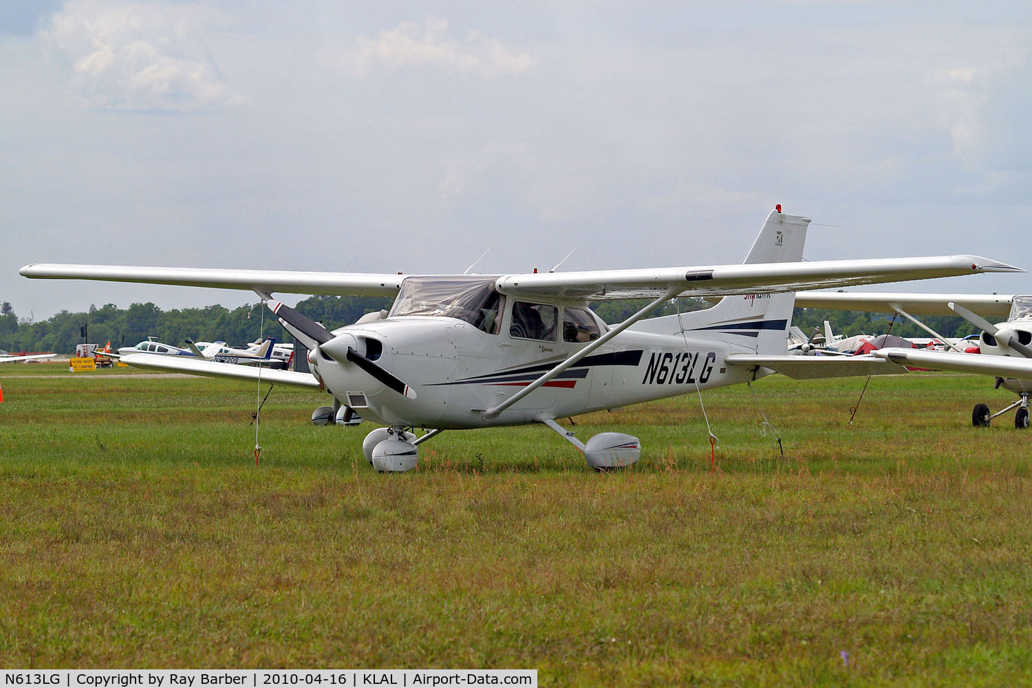 N613LG, 2002 Cessna 172S C/N 172S9252, Cessna 172S Skyhawk SP [172S-9252] Lakeland-Linder~N 16/04/2010