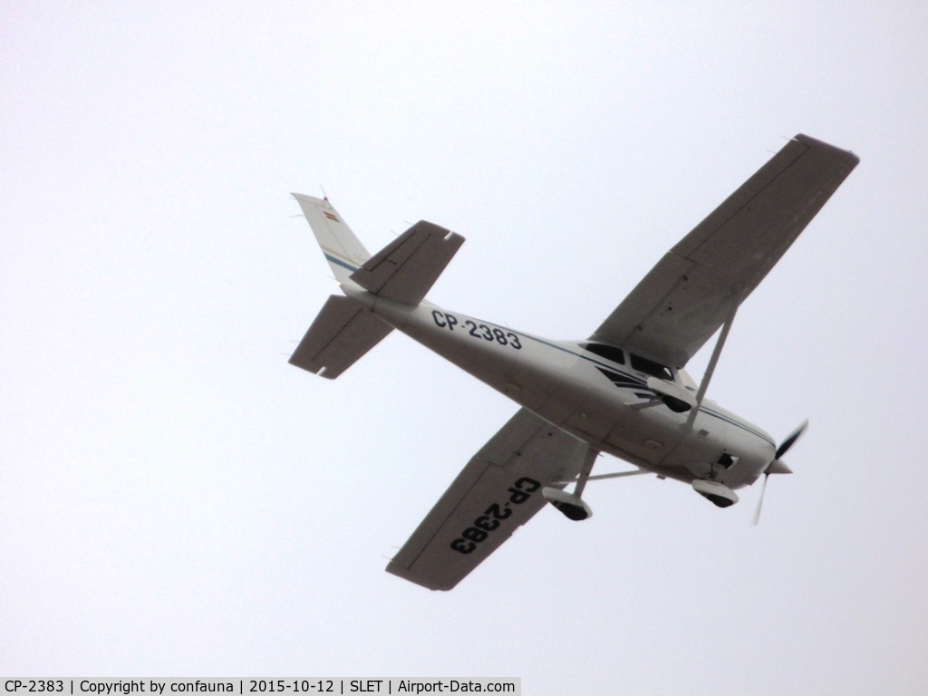 CP-2383, Cessna 182S Skylane C/N 182-80401, Over Santa Cruz city, with bad light