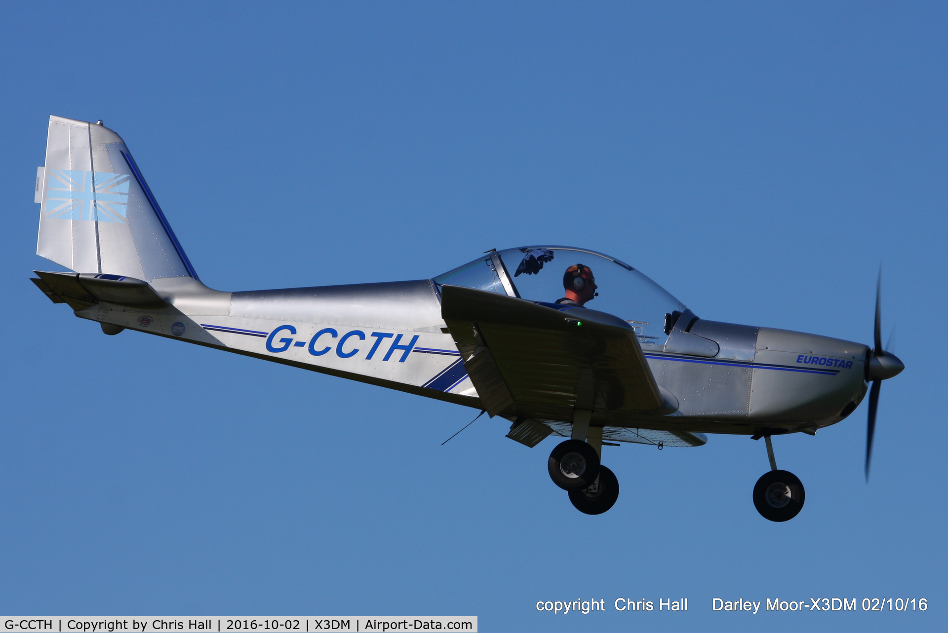 G-CCTH, 2004 Cosmik EV-97 TeamEurostar UK C/N 2005, at Darley Moor Airfield