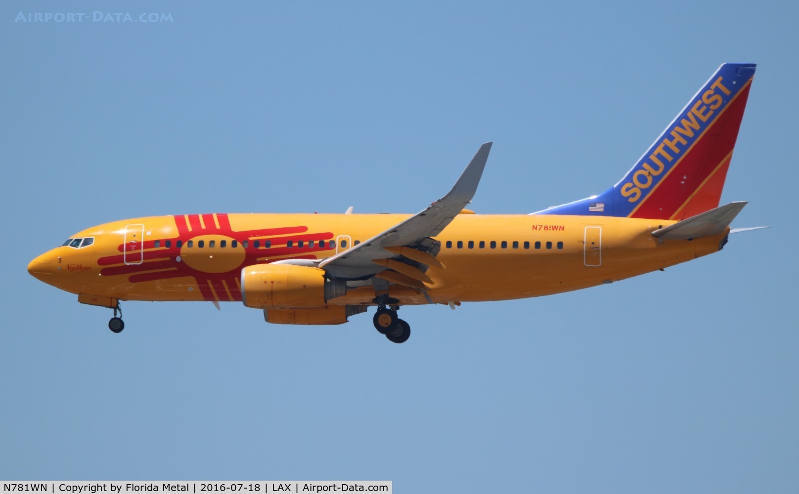 N781WN, 2000 Boeing 737-7H4 C/N 30601, New Mexico One