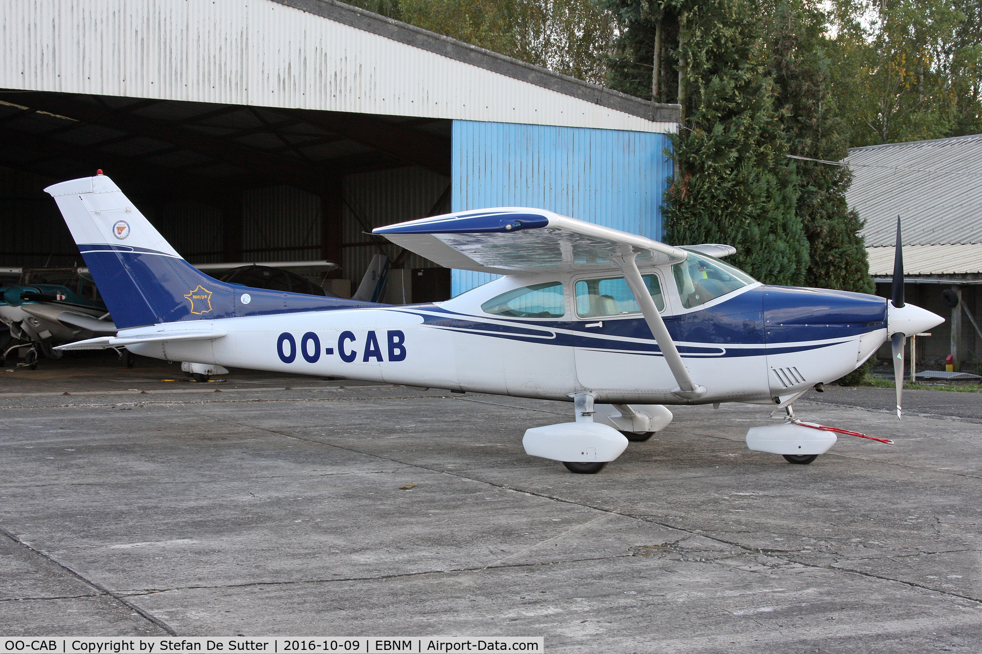 OO-CAB, 1981 Cessna 182R Skylane C/N 18267970, First picture.