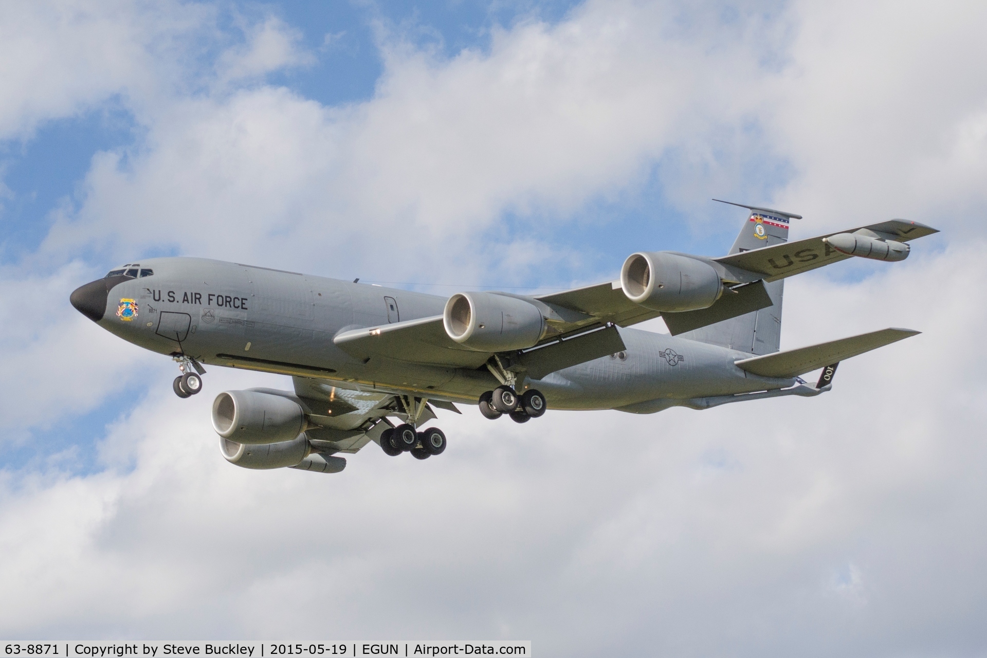 63-8871, 1963 Boeing KC-135R Stratotanker C/N 18719, 351st ARS/100th ARW Boeing KC-135R 63-8871  returns to Mildenhall after an refueling mission