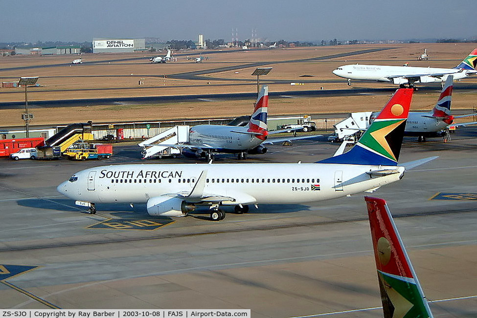 ZS-SJO, 2001 Boeing 737-8BG C/N 32357, Boeing 737-8BG [32357] (South African Airways) Johannesburg-Int'l~ZS 08/10/2003