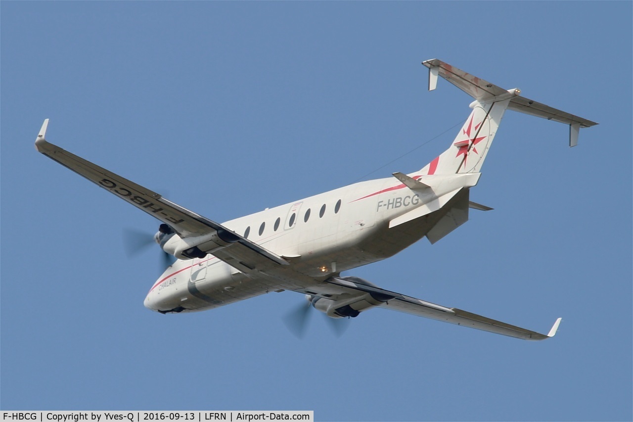 F-HBCG, 1993 Beech 1900D C/N UE-70, Beech 1900D, Take off rwy 28, Rennes-St Jacques  airport (LFRN-RNS)