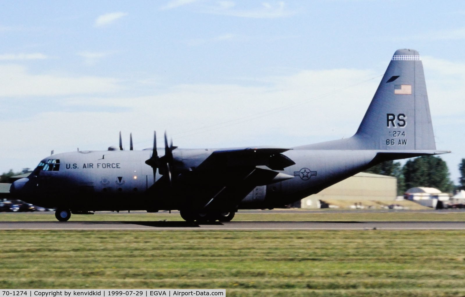70-1274, 1970 Lockheed C-130E Hercules C/N 382-4429, Arriving at the 1999 RIAT.