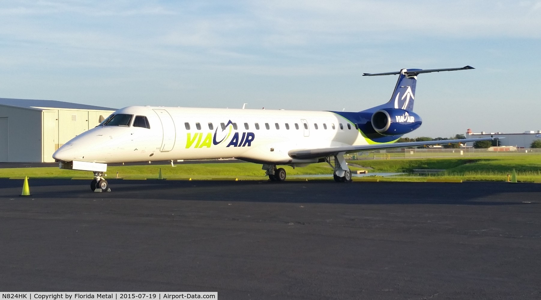 N824HK, 2001 Embraer ERJ-145LR (EMB-145LR) C/N 145498, Via Air