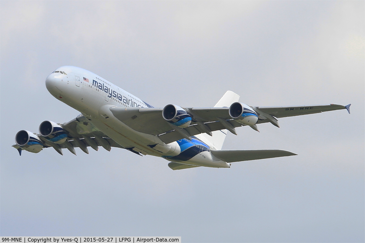 9M-MNE, 2012 Airbus A380-841 C/N 094, Airbus A380-841, Take off rwy 27L, Roissy Charles De Gaulle airport (LFPG-CDG)