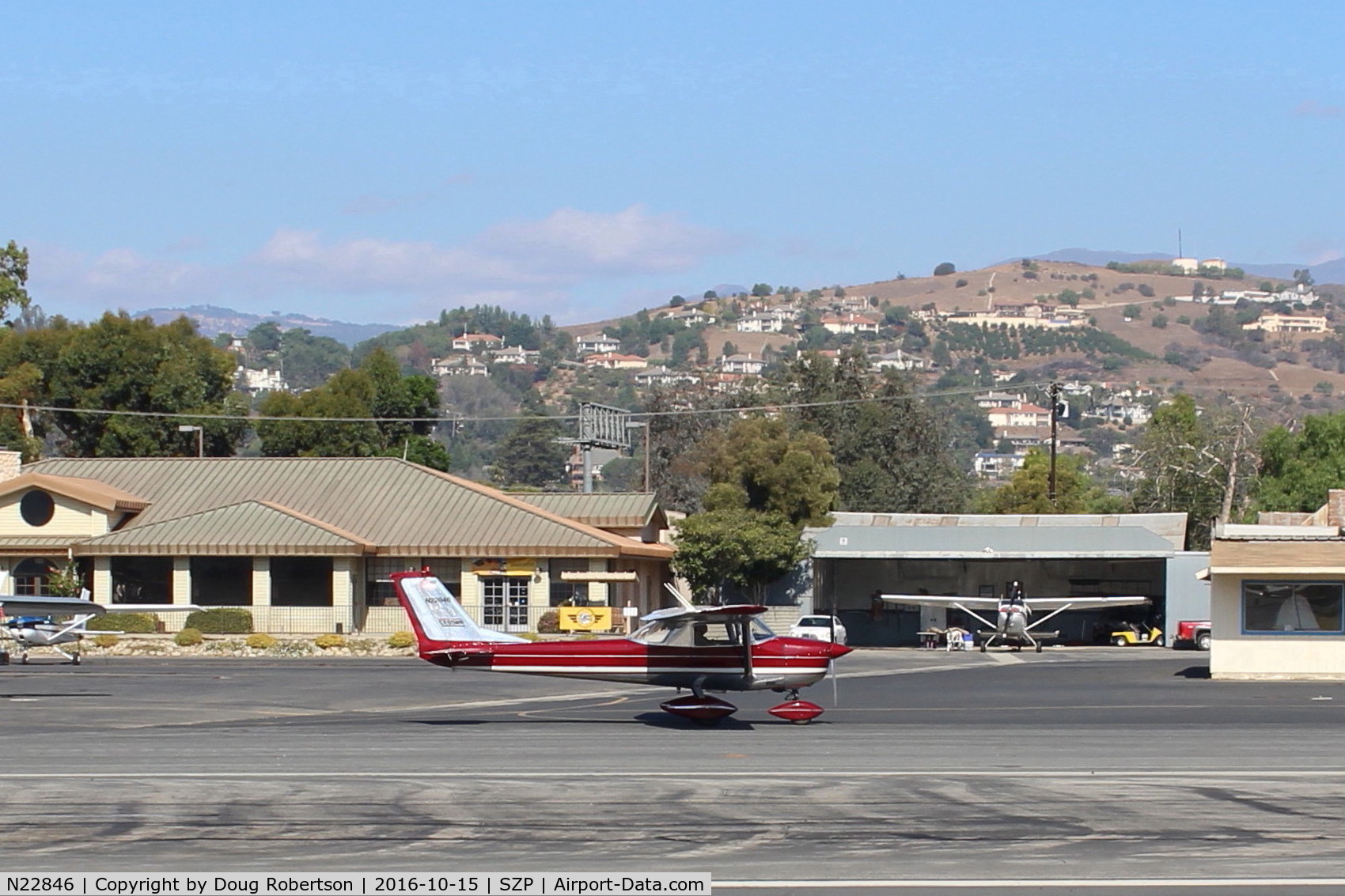 N22846, 1968 Cessna 150H C/N 15068559, 1968 Cessna  150H, Continental O-200 100 Hp, stunning refinish, taxi to Rwy 22