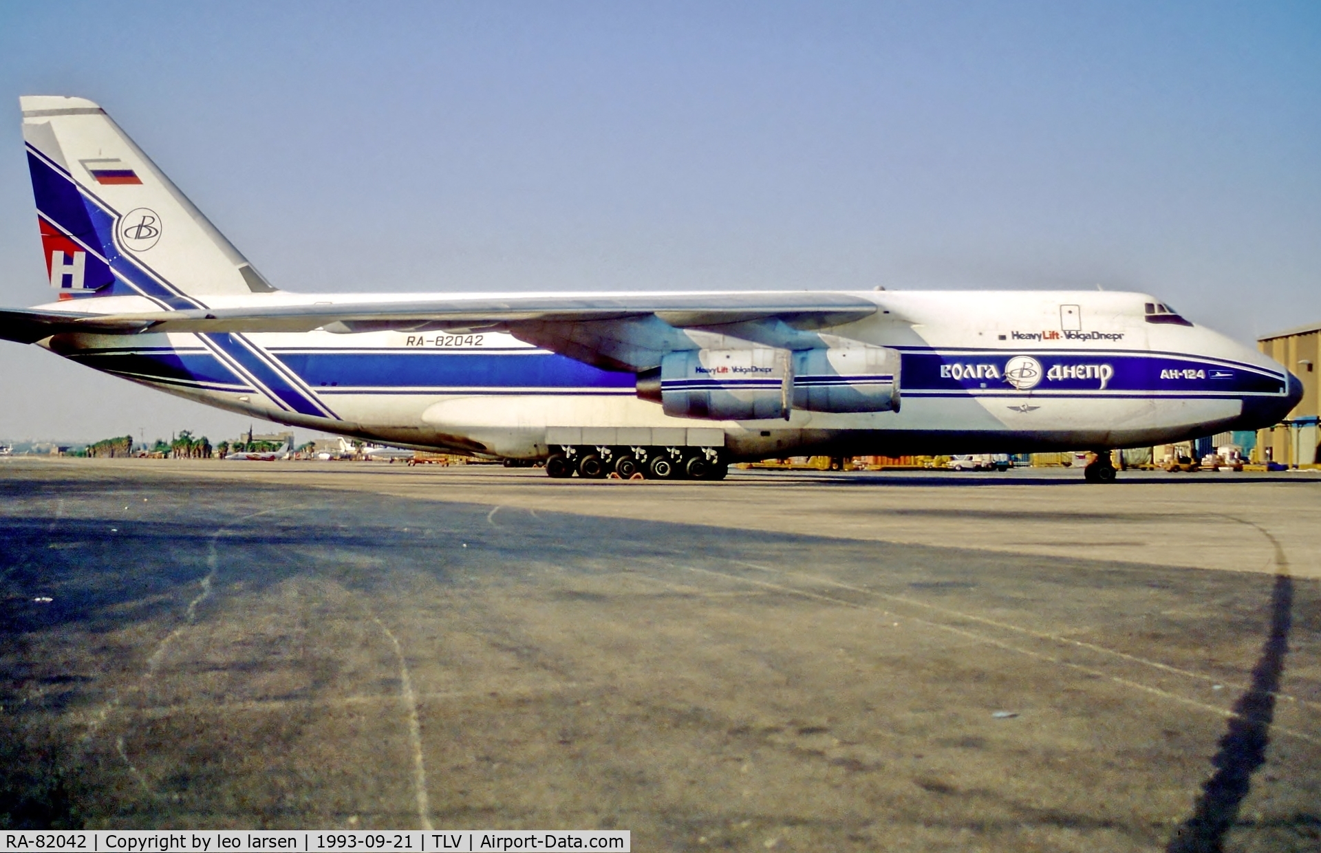 RA-82042, 1991 Antonov An-124-100 Ruslan C/N 9773054055093/0606, Tel Aviv 21.9.93