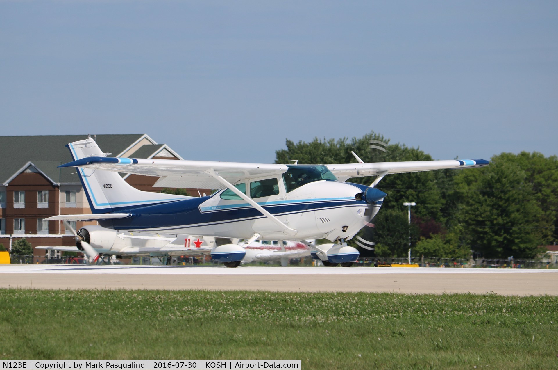 N123E, 1973 Cessna 182P Skylane C/N 18262363, Cessna 182P