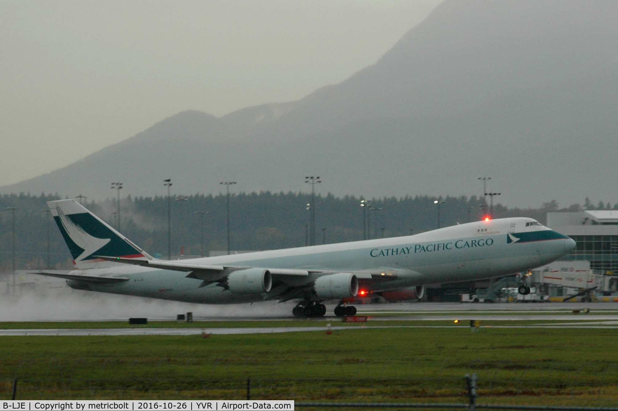 B-LJE, 2011 Boeing 747-867F/SCD C/N 39242, CX2091 to Anchorage