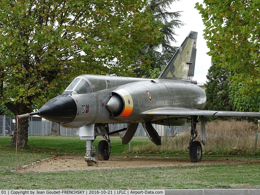 01, 1957 Dassault Mirage IIIA C/N 01, MIRAGE IIIE