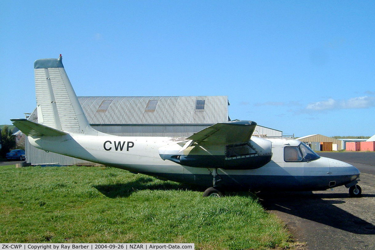 ZK-CWP, 1959 Rockwell Aero Commander 500 C/N 500-842-07, Aero Commander 500 [842-97] (Ex Corporate Flight Services Ltd) Ardmore~ZK 26/09/2004