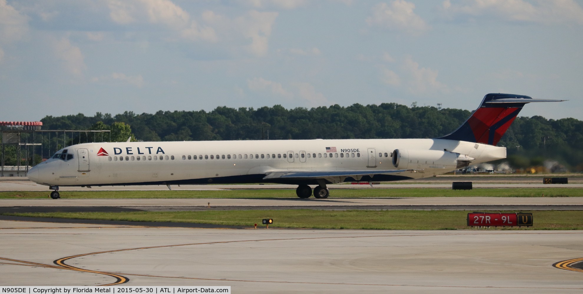 N905DE, 1992 McDonnell Douglas MD-88 C/N 53410, Delta