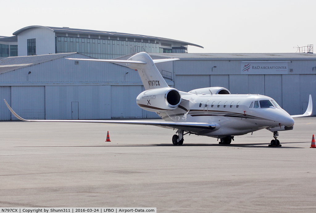 N797CX, 2009 Cessna 750 Citation X C/N 750-0297, Parked at the General Aviation area...
