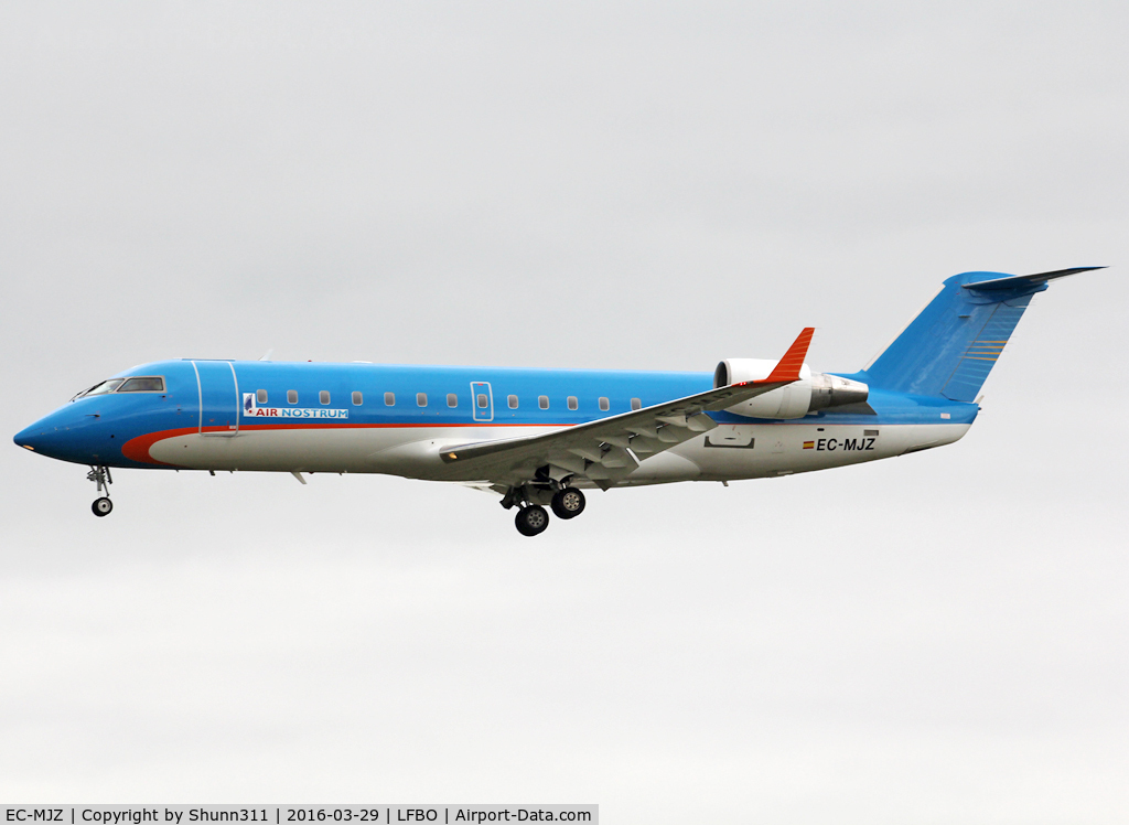 EC-MJZ, 2004 Bombardier CRJ-200ER (CL-600-2B19) C/N 7975, Landing rwy 32L in SOL Lineas Aereas basic c/s with small Air Nostrum titles