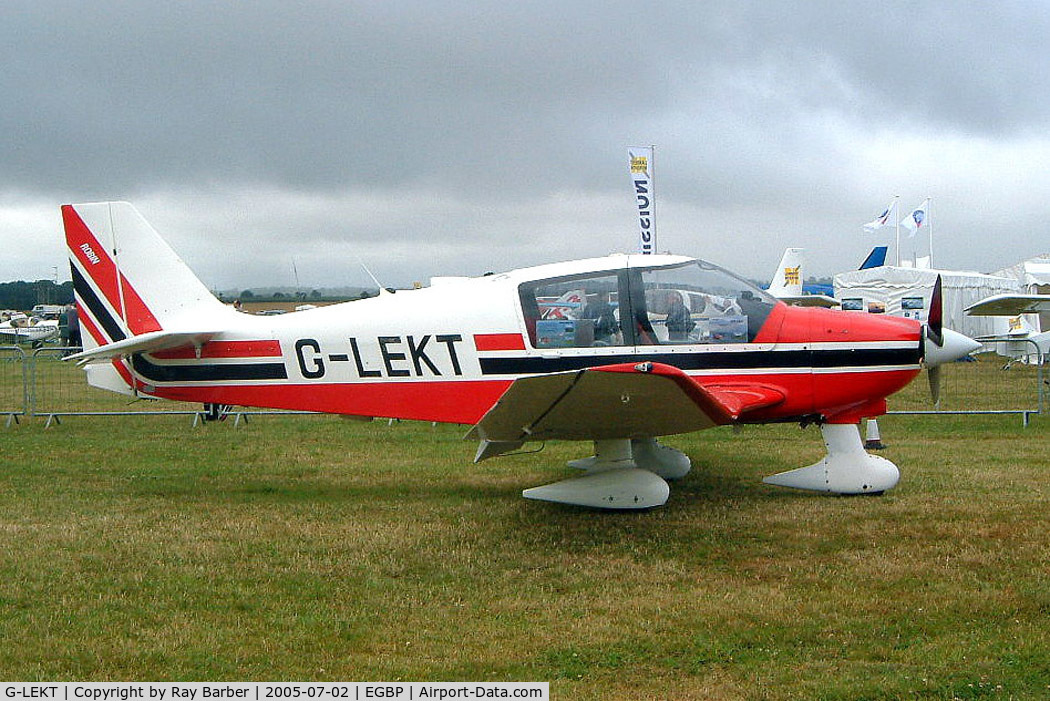 G-LEKT, 1976 Robin DR-400-180 Regent Regent C/N 1181, Robin DR.400/180 Regent [1181] Kemble~G 02/07/2005
