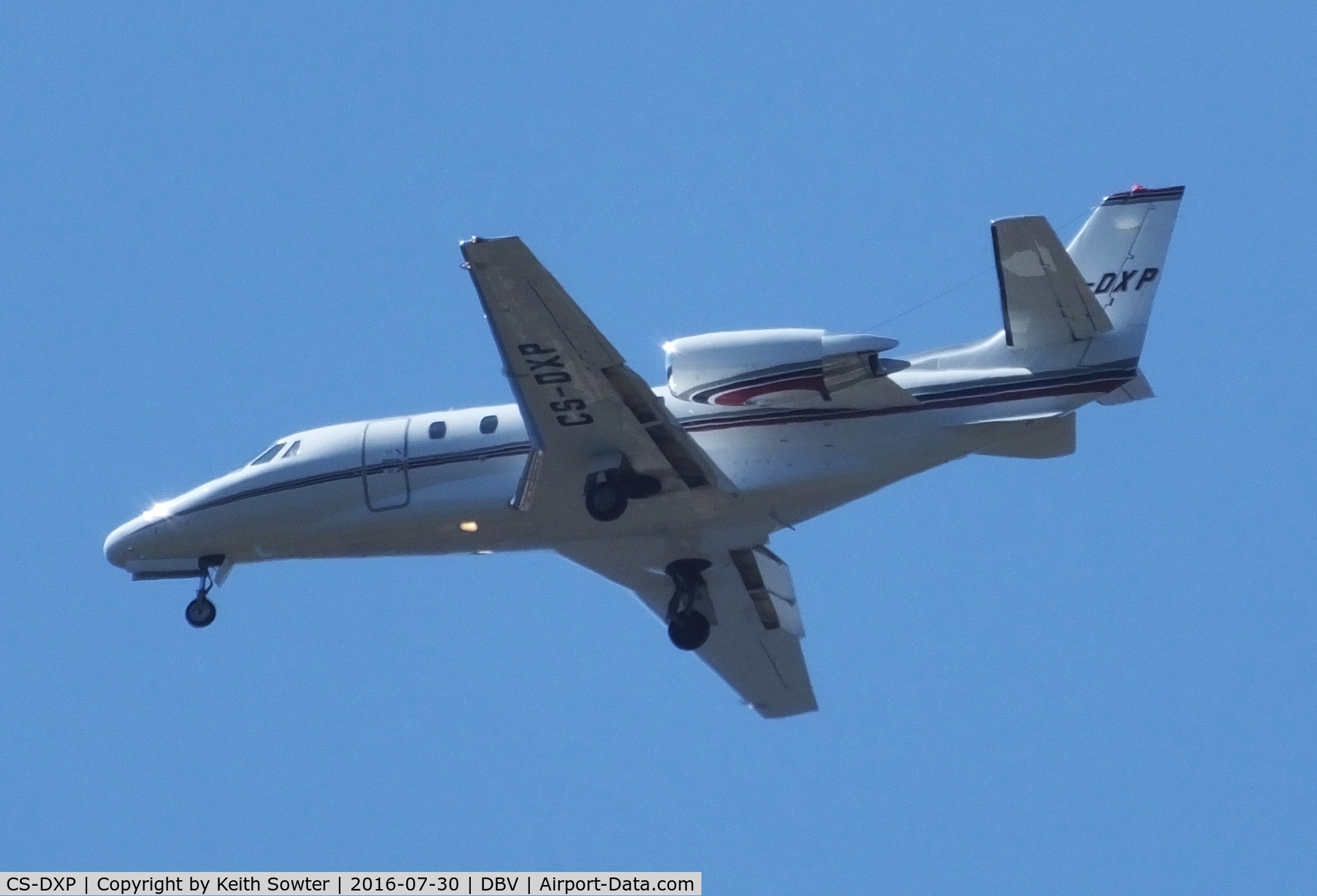 CS-DXP, 2007 Cessna 560XL Citation XLS C/N 560-5702, short finals at Dubrovnik