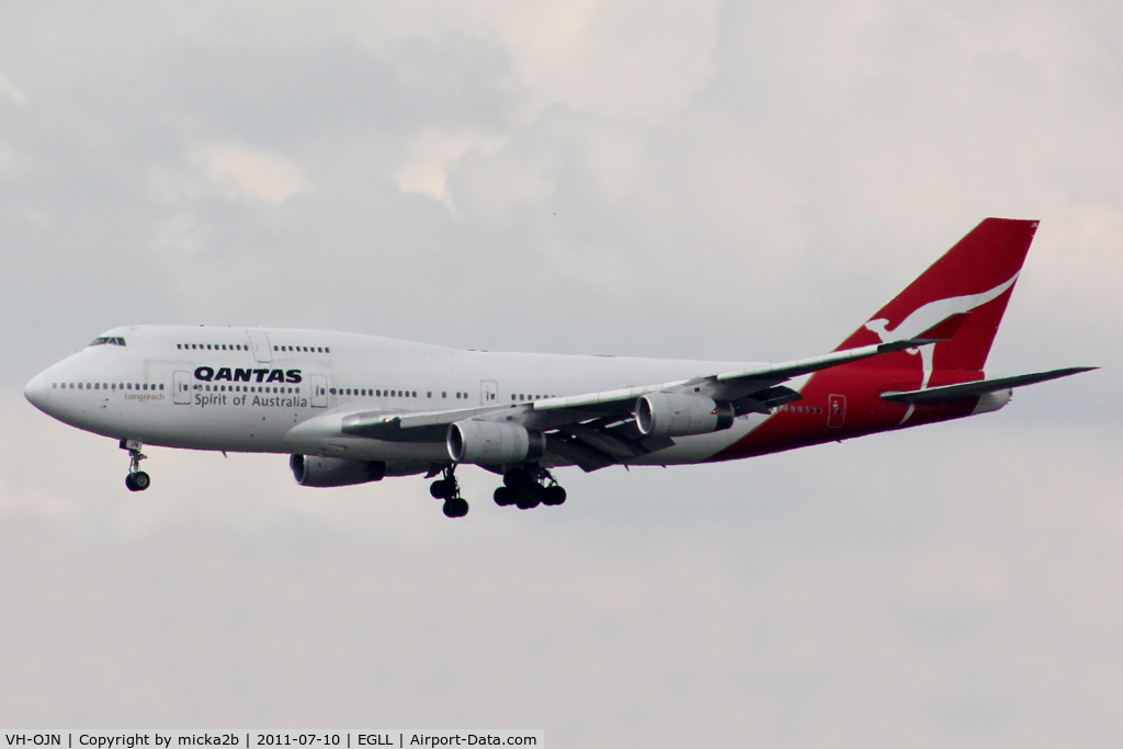 VH-OJN, 1991 Boeing 747-438 C/N 25315, Landing