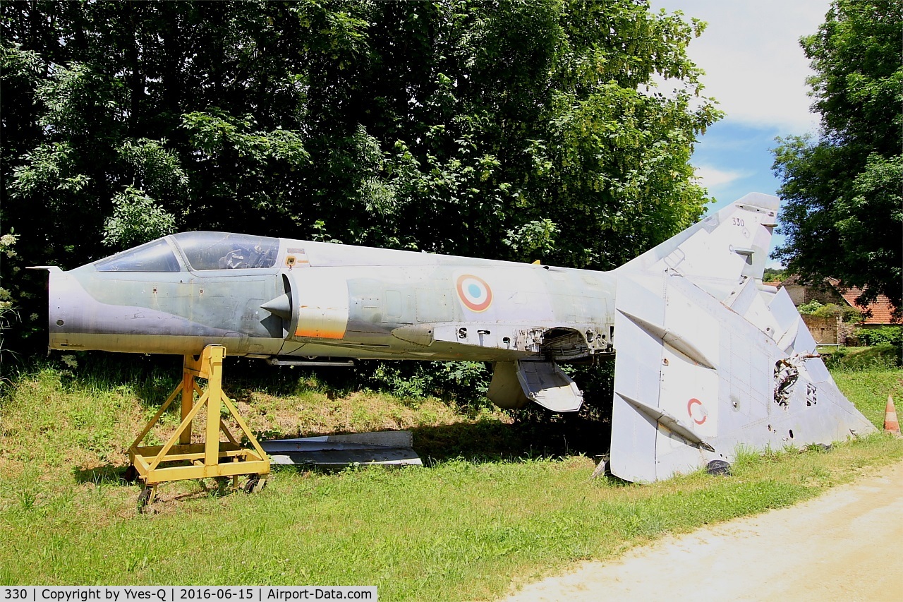 330, Dassault Mirage IIIR C/N 330, Dassault Mirage IIIR, Preserved at Savigny-Les Beaune Museum