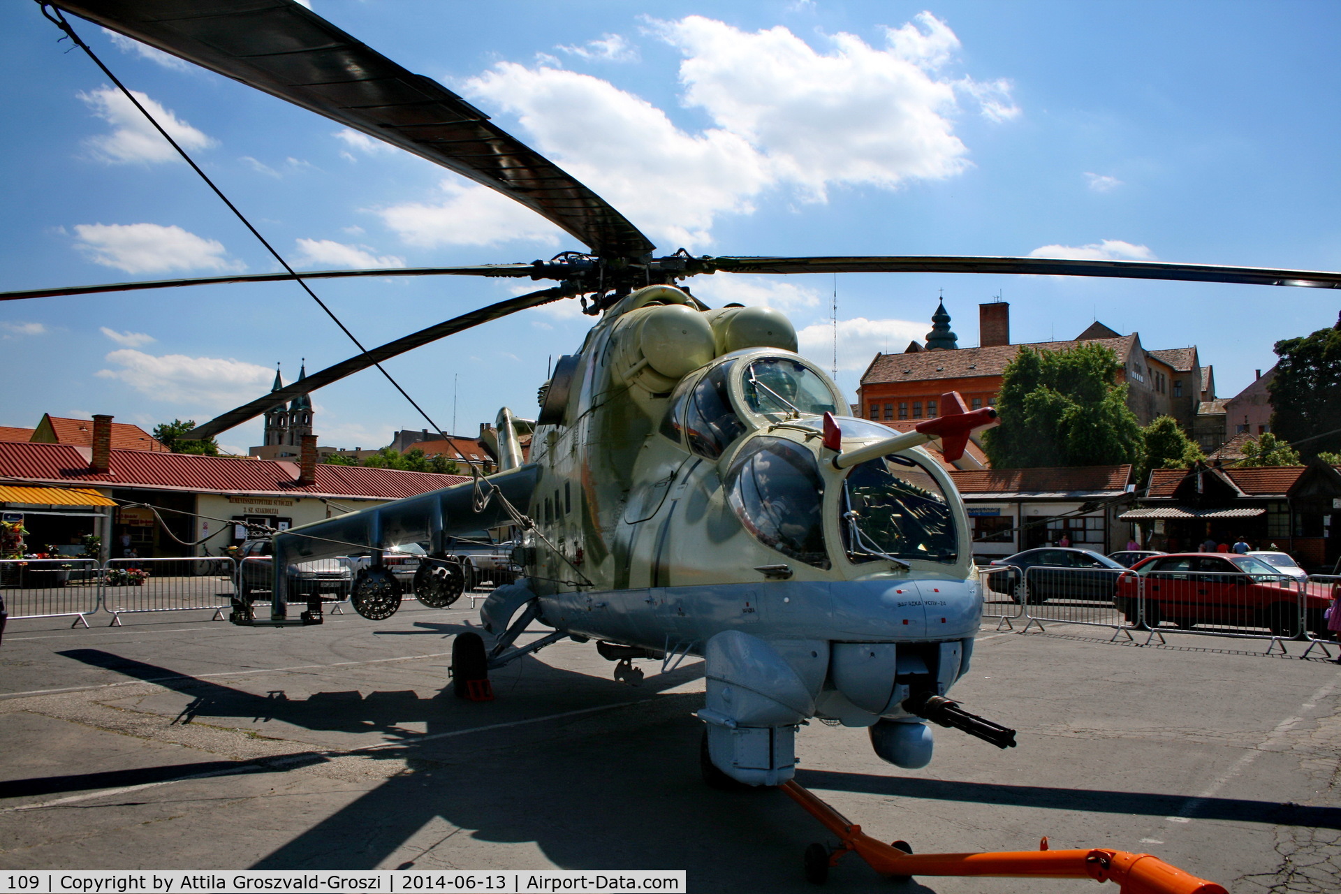109, 1980 Mil Mi-24D Hind D C/N K20109, Pápa, Hungary. A ceremony on the occasion of the city on display in Pápa