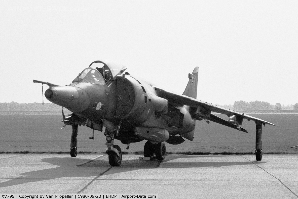 XV795, 1970 Hawker Siddeley Harrier GR.3 C/N 712045, Harrier GR.3 of RAF 3 squadron at De Peel air base, the Netherlands, 1980