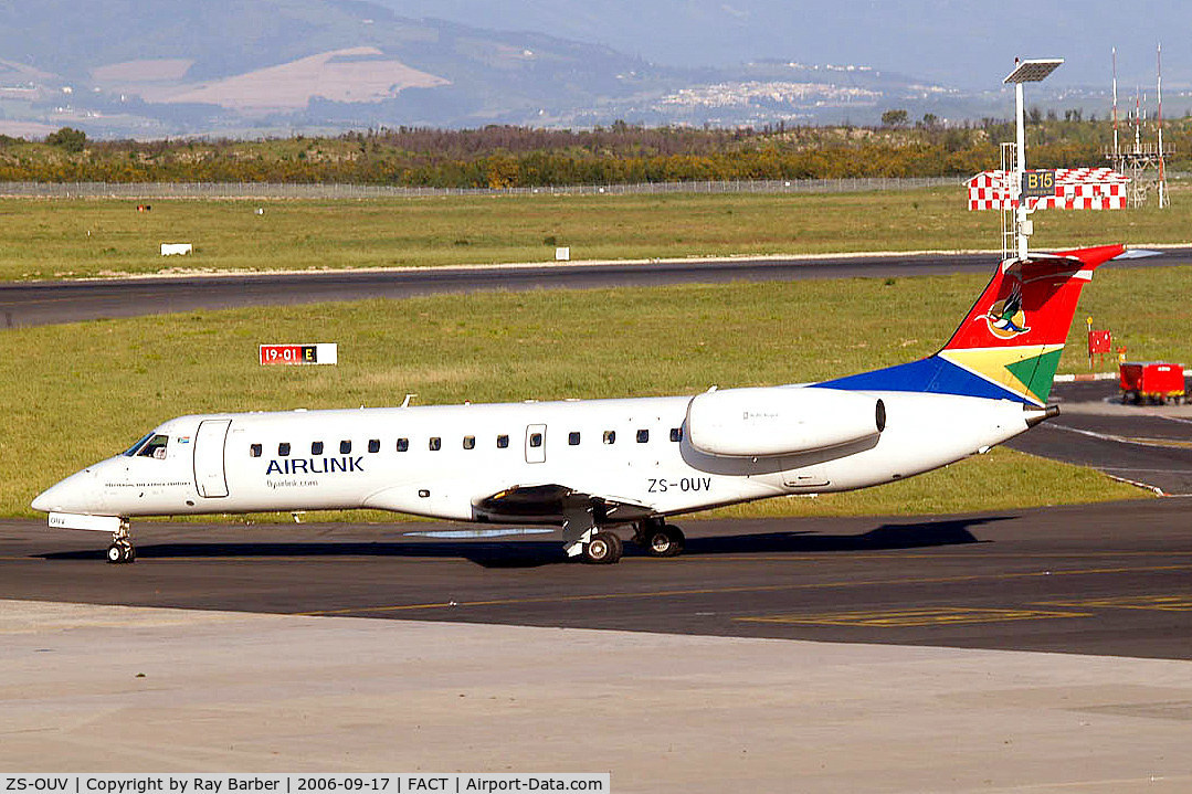ZS-OUV, 2001 Embraer ERJ-135LR (EMB-135LR) C/N 145493, Embraer ERJ-135LR [145493] (South African Airlink) Cape Town Int'l~ZS 17/09/2006