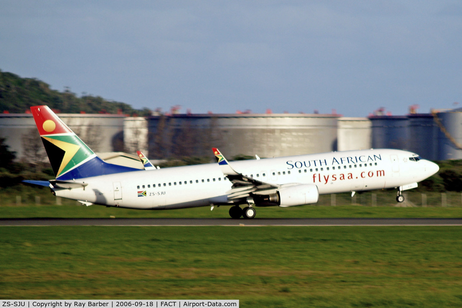 ZS-SJU, 2003 Boeing 737-844 C/N 32634, Boeing 737-844 [32634] (South African Airways) Cape Town Int'l~ZS 18/09/2006