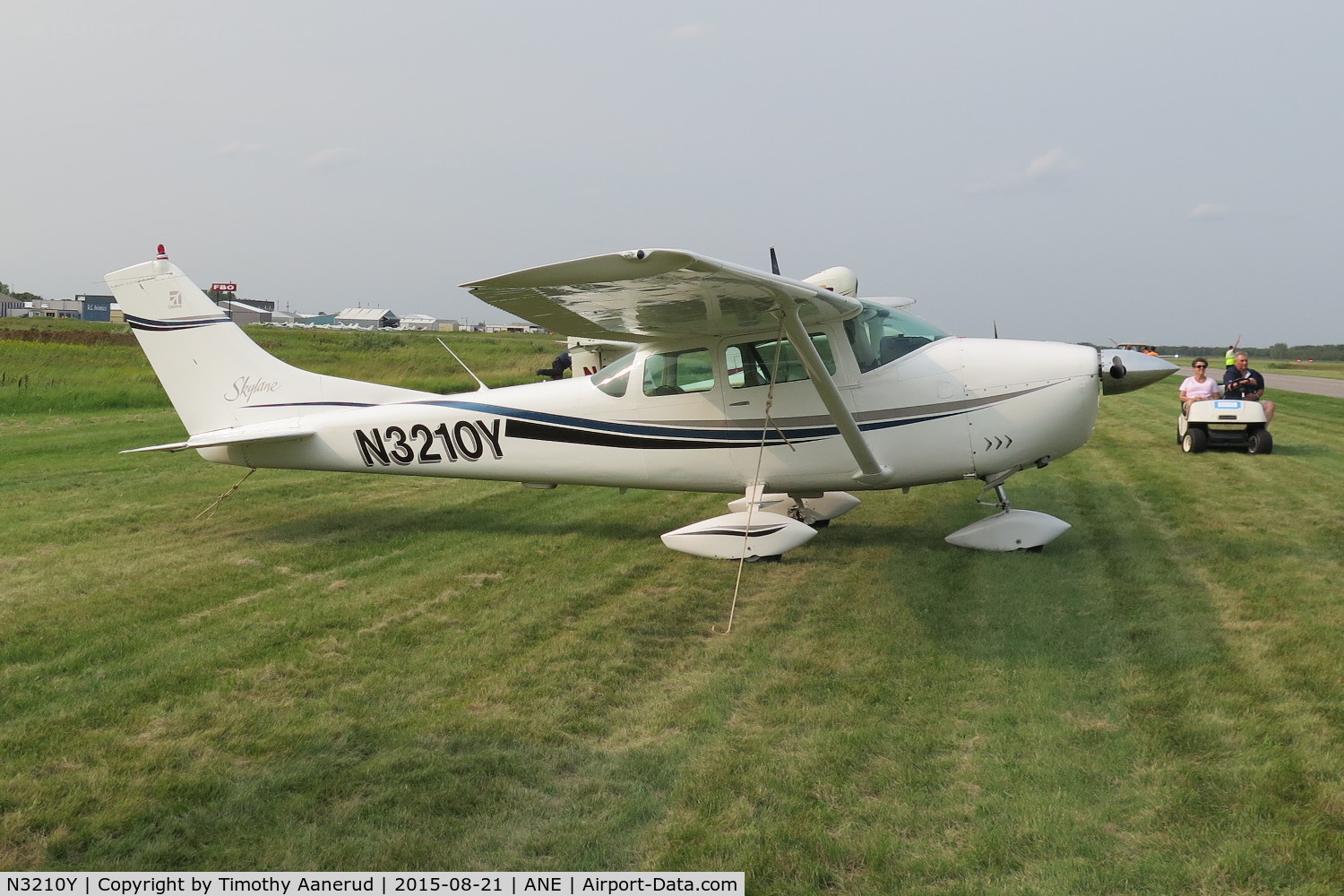 N3210Y, 1962 Cessna 182E Skylane C/N 18254210, 1962 Cessna 182E, c/n: 18254210,  2015 AOPA FLY-IN Minneapolis, MN