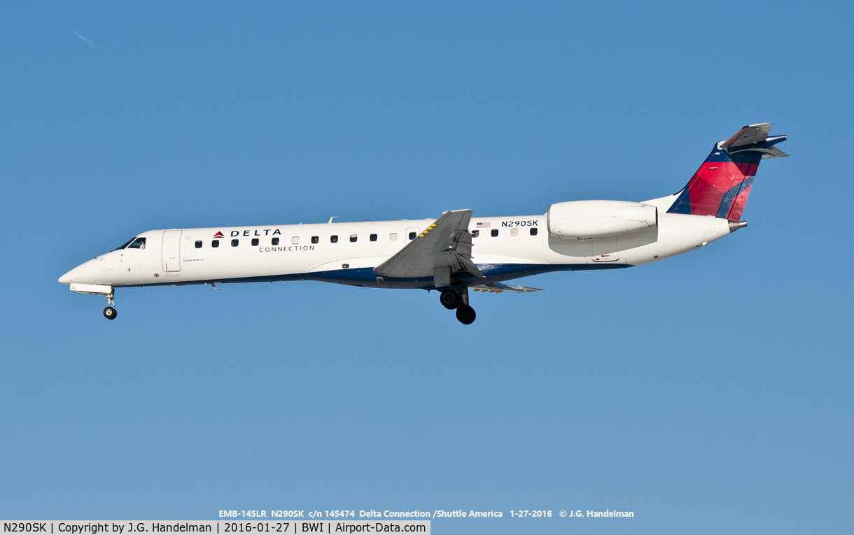 N290SK, 2001 Embraer ERJ-145LR (EMB-145LR) C/N 145474, On final to 33L.