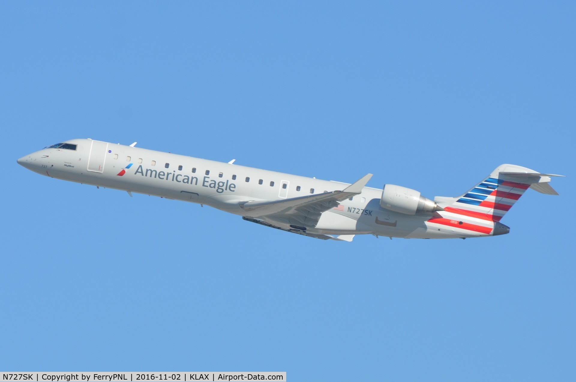 N727SK, 2005 Bombardier CRJ-701ER (CL-600-2C10) Regional Jet C/N 10191, American Eagle CL700 departing LAX