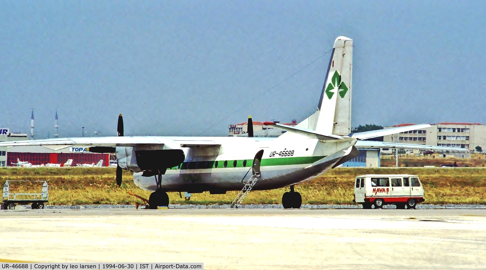 UR-46688, 1974 Antonov An-24RV C/N 47309805, Istanbul 30.6.94