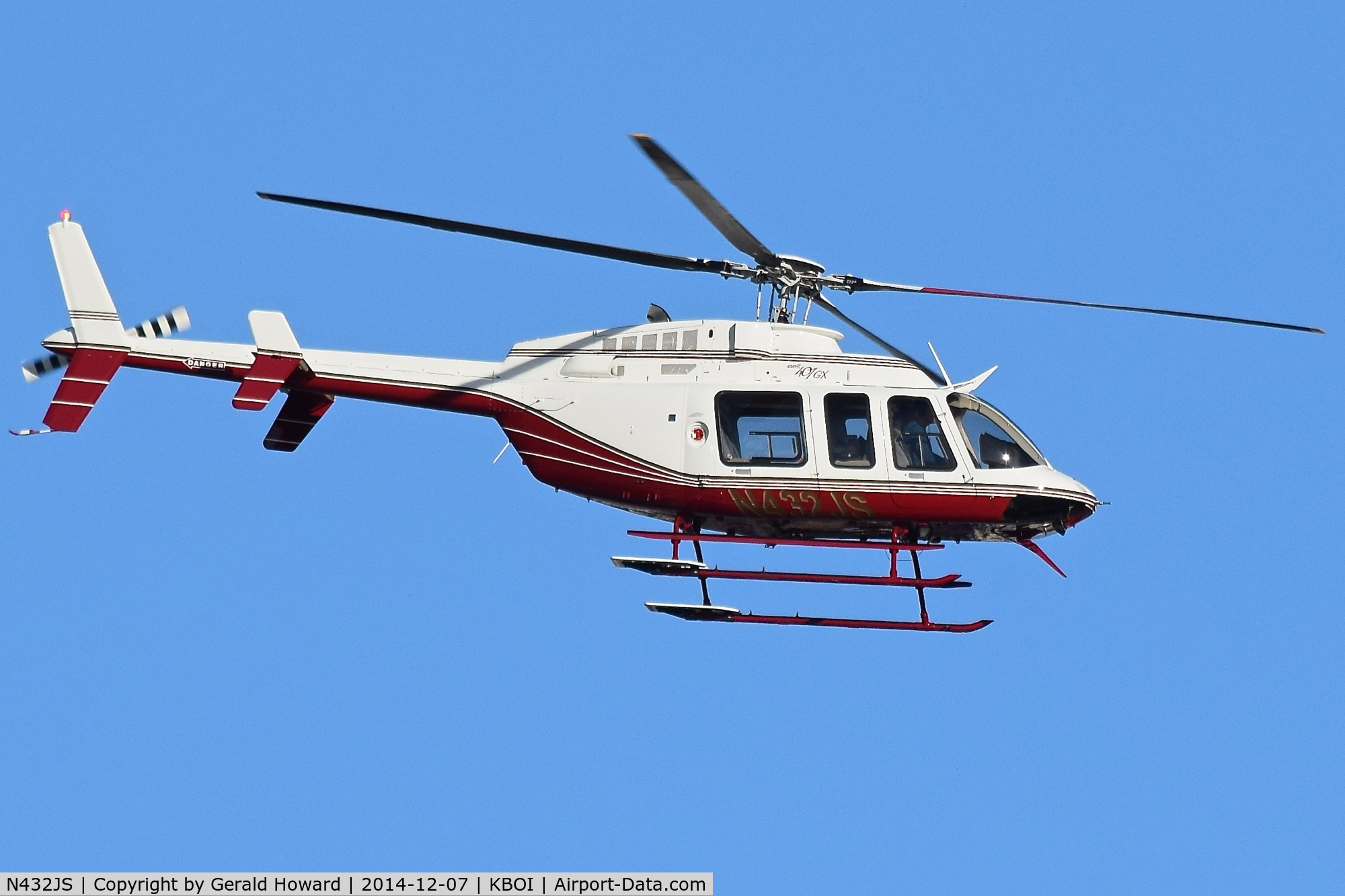 N432JS, 2011 Bell 407 C/N 54320, Departing KBOI.