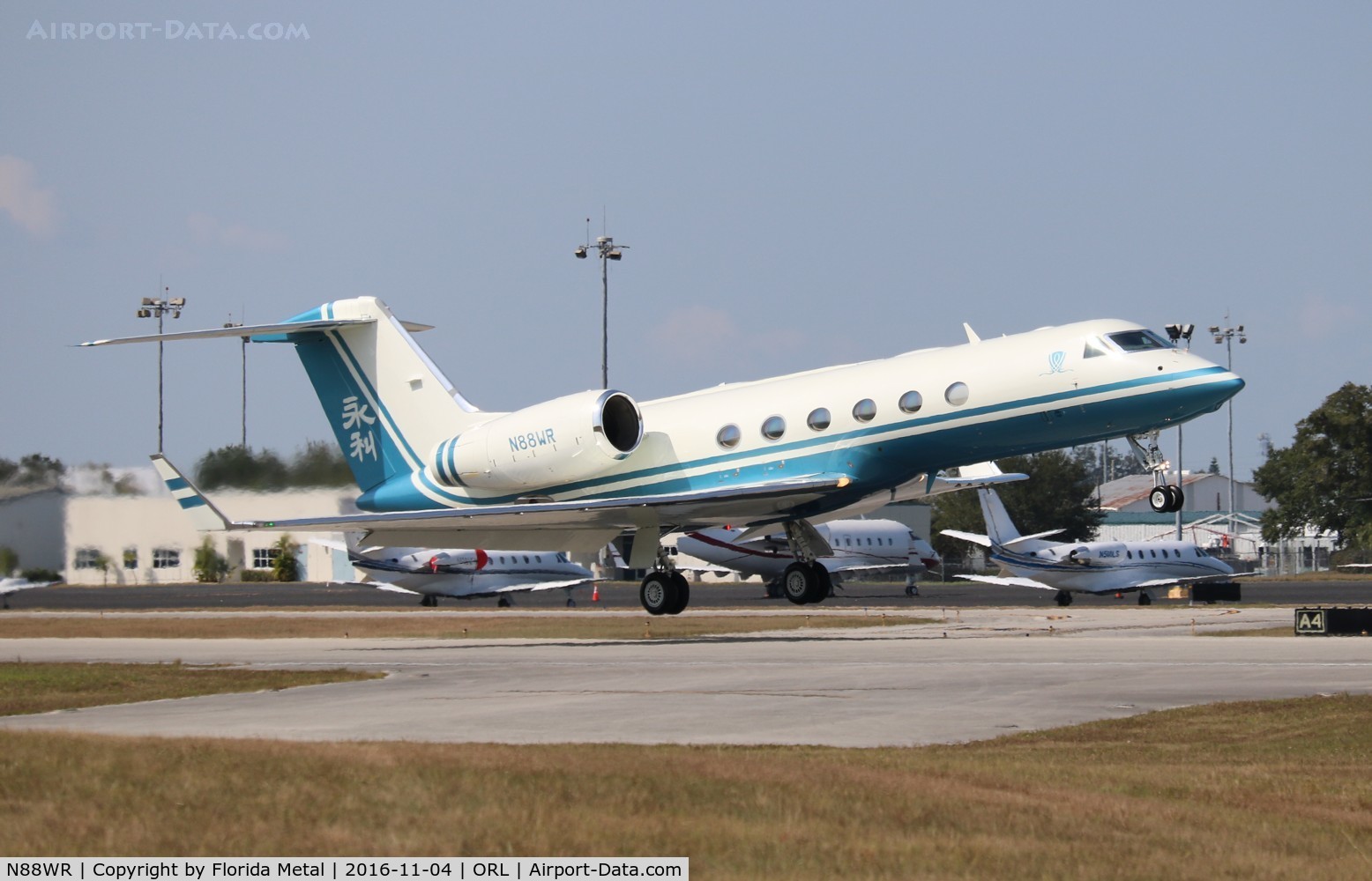 N88WR, 2007 Gulfstream Aerospace GIV-X (G450) C/N 4085, Gulfstream 450