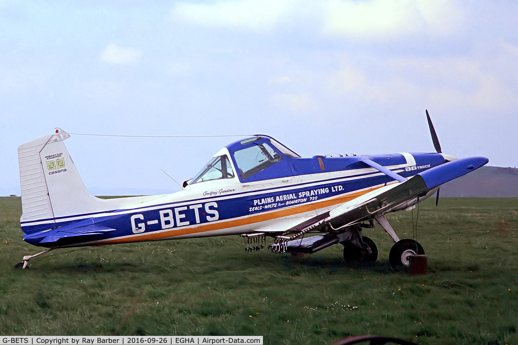 G-BETS, 1974 Cessna A188B C/N A188-01920T, Cessna A.188B AgTruck [188-01920T] (Plains Aerial Spraying Ltd) Compton Abbas~G @ 1981