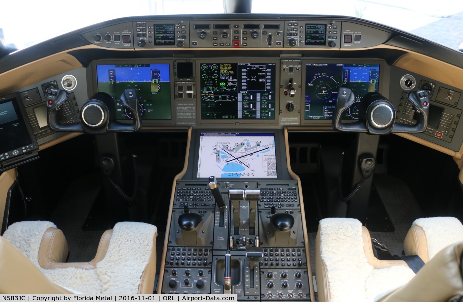 N583JC, 2013 Bombardier BD-700-1A10 Global 6000 C/N 9583, Global 6000