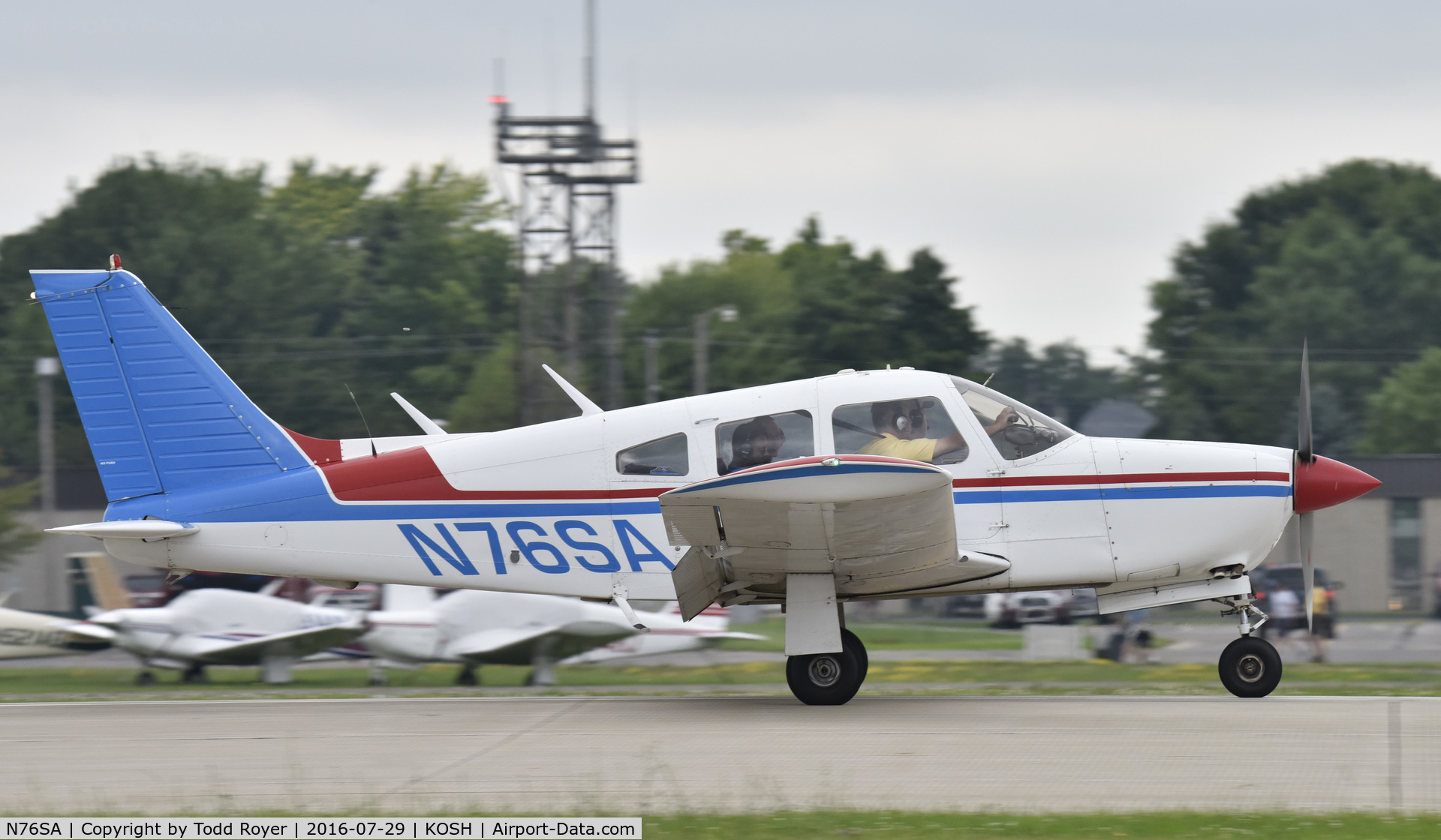 N76SA, 1975 Piper PA-28R-200 Cherokee Arrow C/N 28R-7635110, Airventure 2016