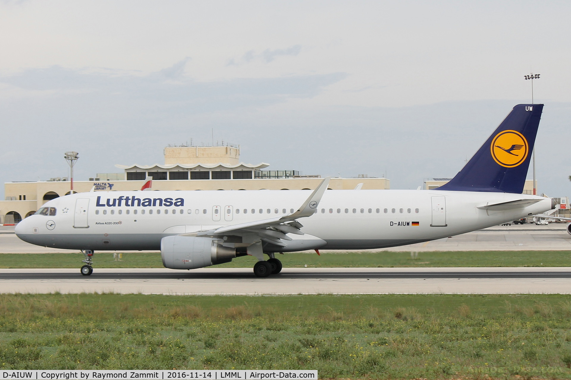 D-AIUW, 2016 Airbus A320-214 C/N 7251, A320 D-AIUW Lufthansa