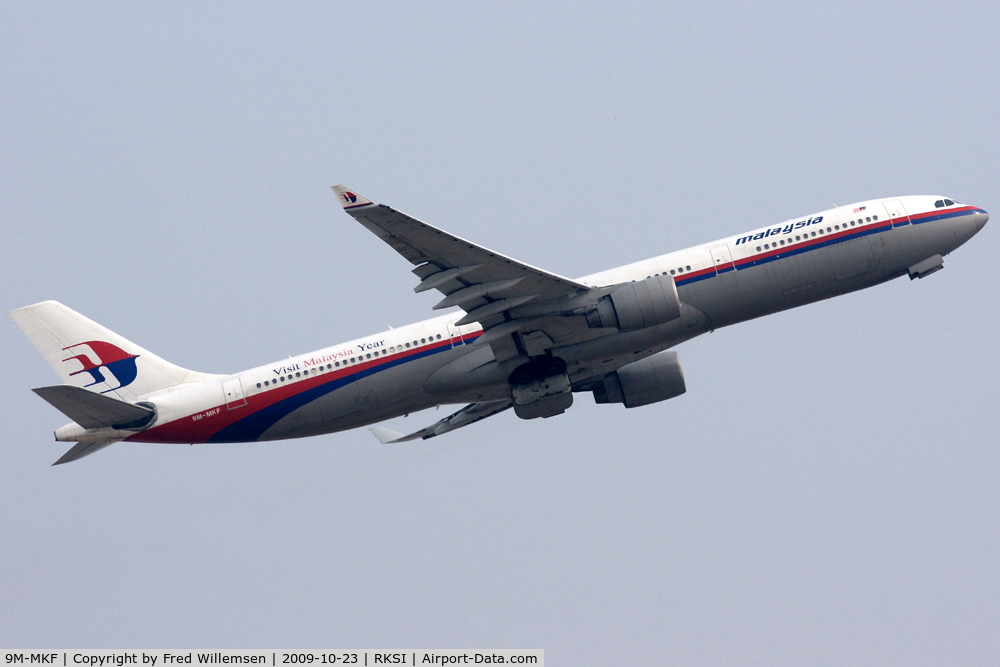 9M-MKF, Airbus A330-322 C/N 100, MALAYSIAN