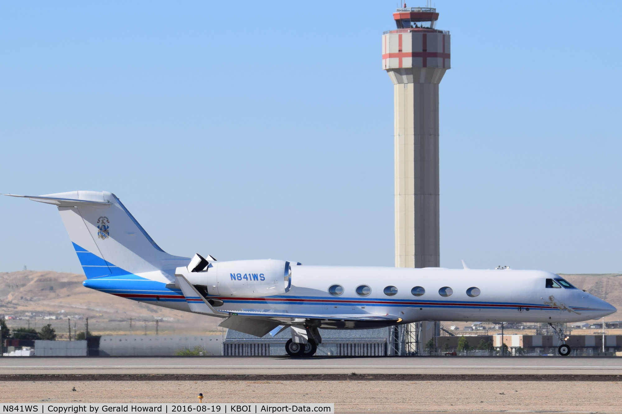 N841WS, 2007 Gulfstream Aerospace GIV-X (G450) C/N 4099, Landing RWY 28R.