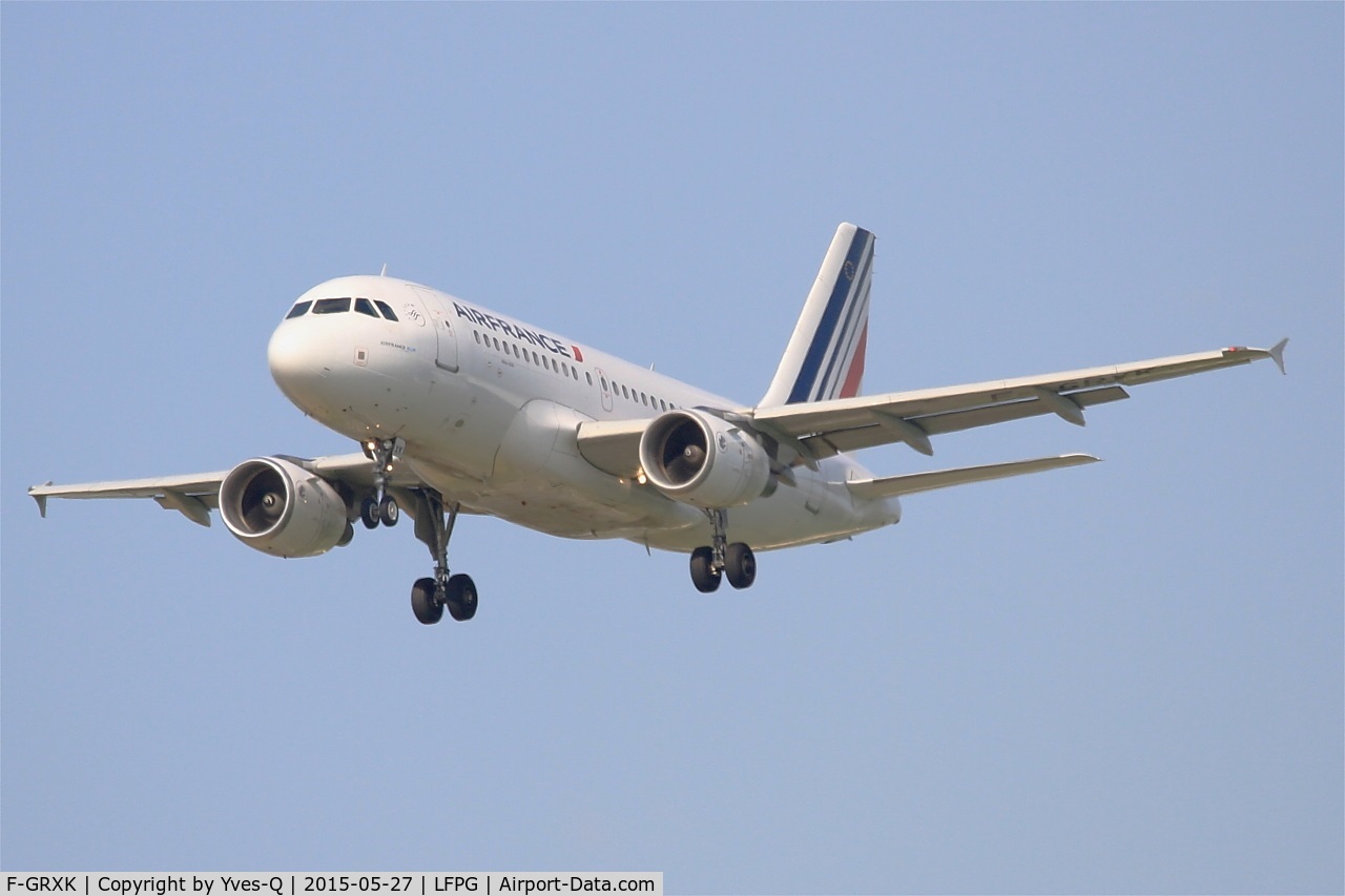 F-GRXK, 2006 Airbus A319-115LR C/N 2716, Airbus A319-115LR, Short approach rwy 26L, Roissy Charles De Gaulle Airport (LFPG-CDG)