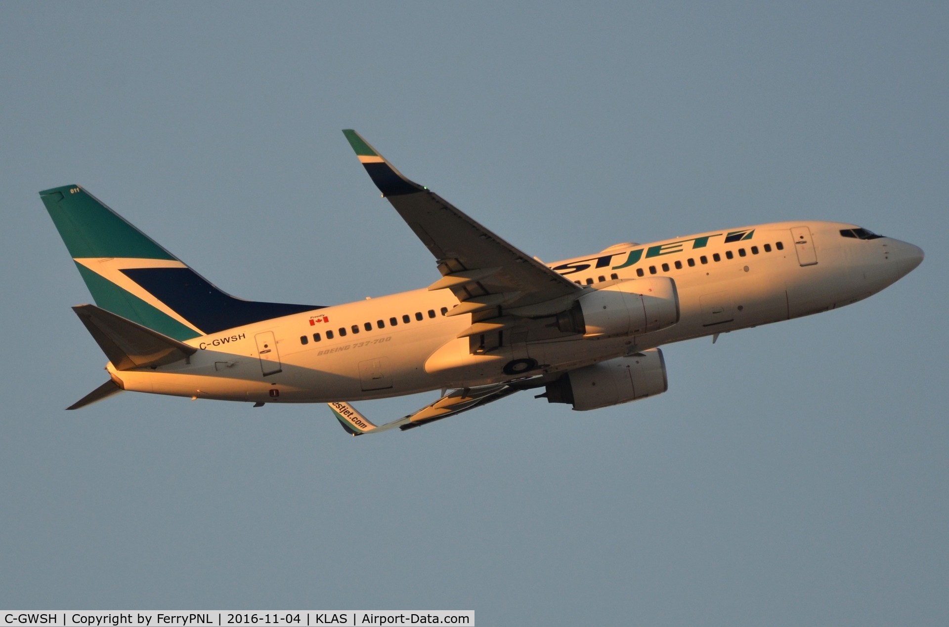 C-GWSH, 2002 Boeing 737-76N C/N 29886, Westjet B737 departing LAS