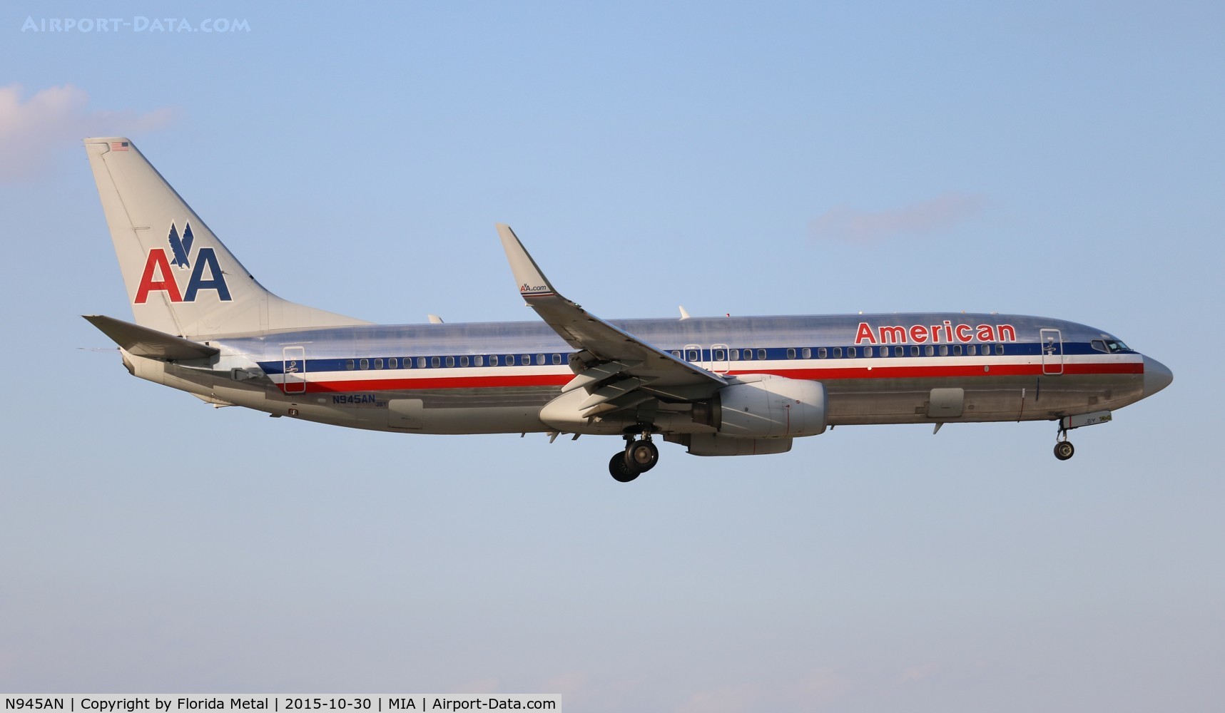 N945AN, 2000 Boeing 737-823 C/N 30085, American