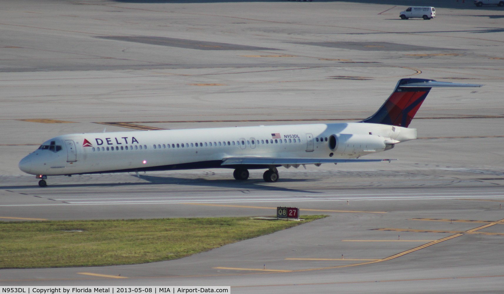 N953DL, 1990 McDonnell Douglas MD-88 C/N 49884, Delta