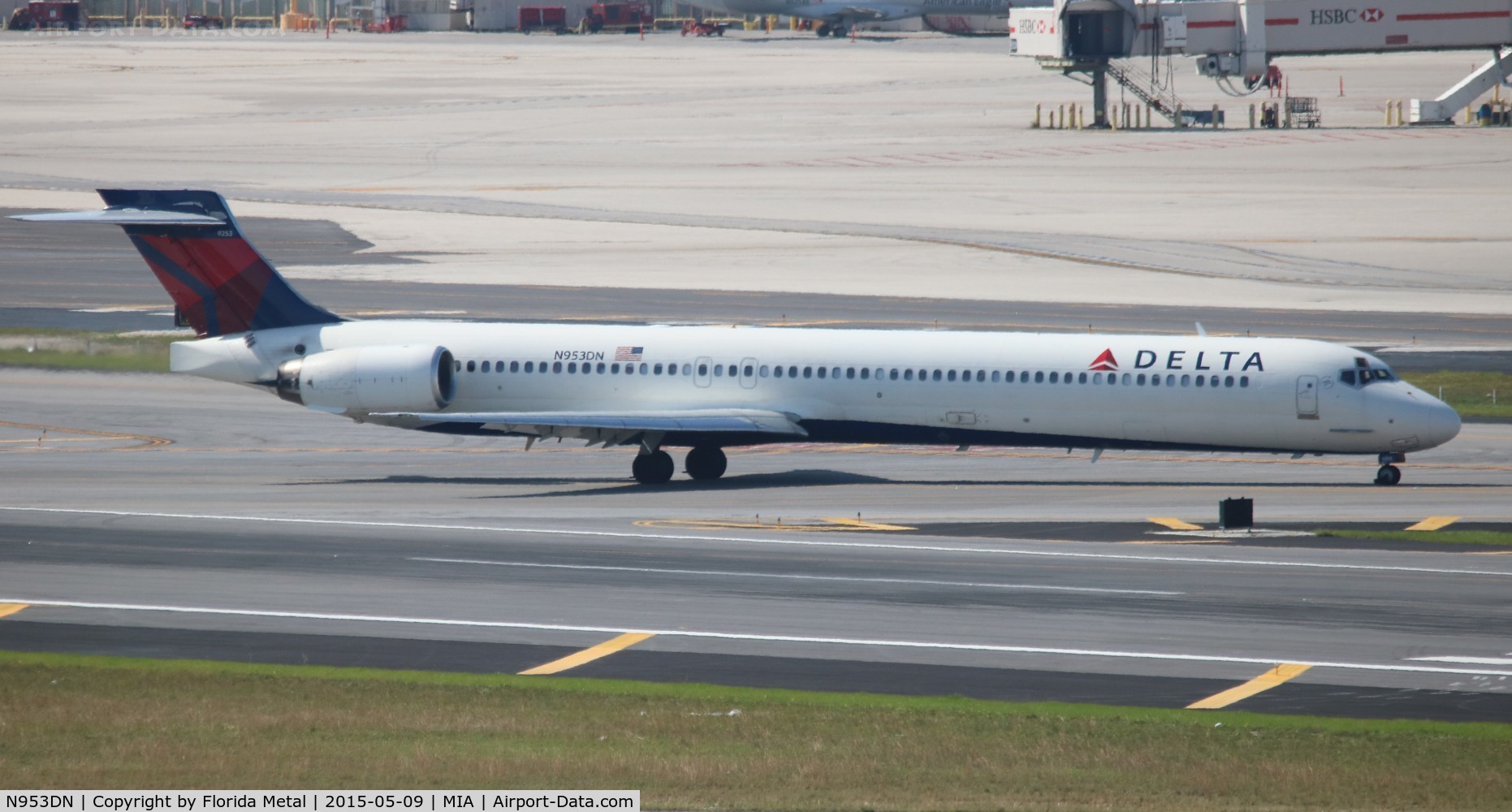 N953DN, 1996 McDonnell Douglas MD-90-30 C/N 53523, Delta