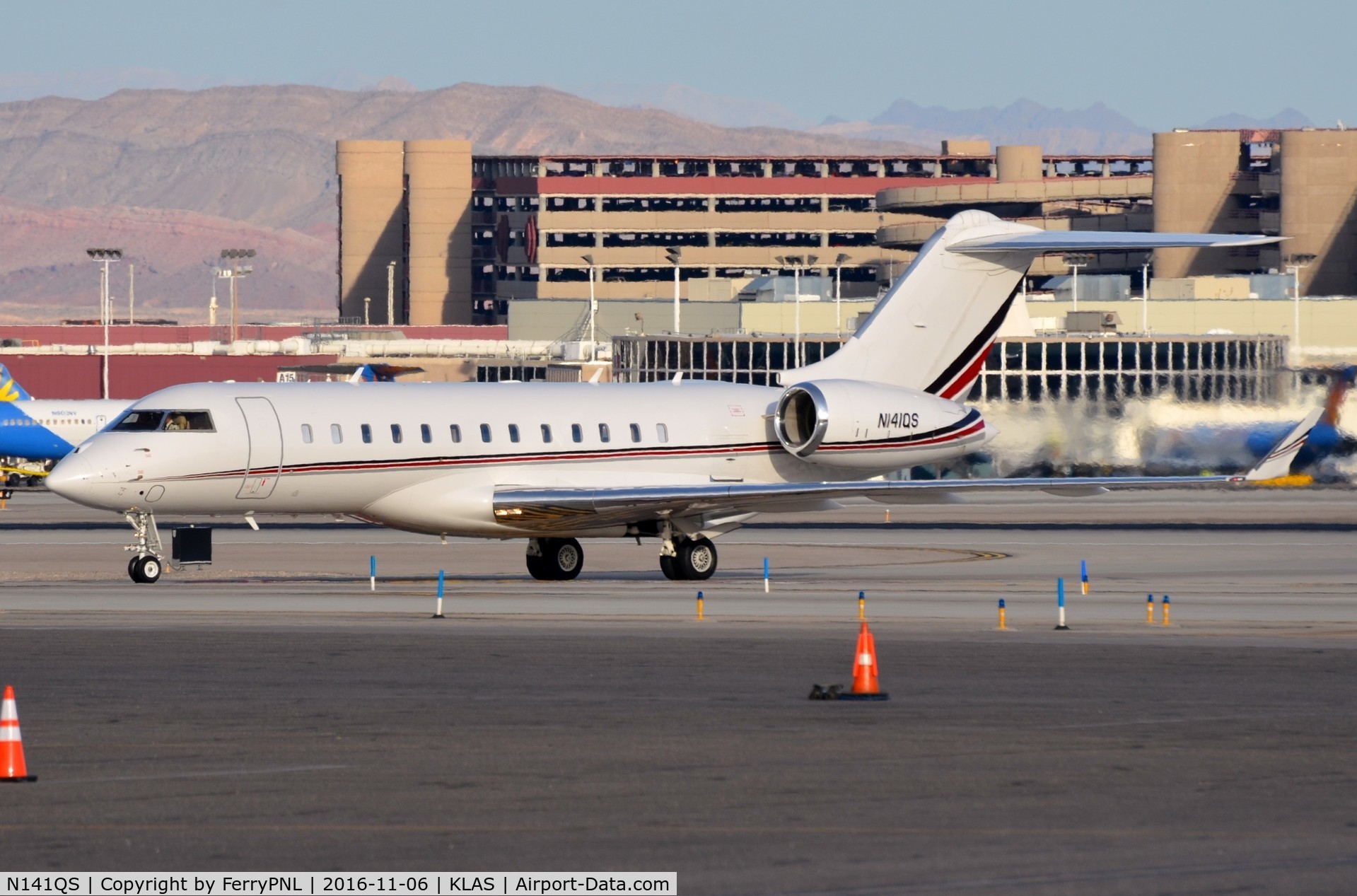 N141QS, 2012 Bombardier BD-700-1A10 Global 6000 C/N 9479, Netjets BD700 arrived in LAS