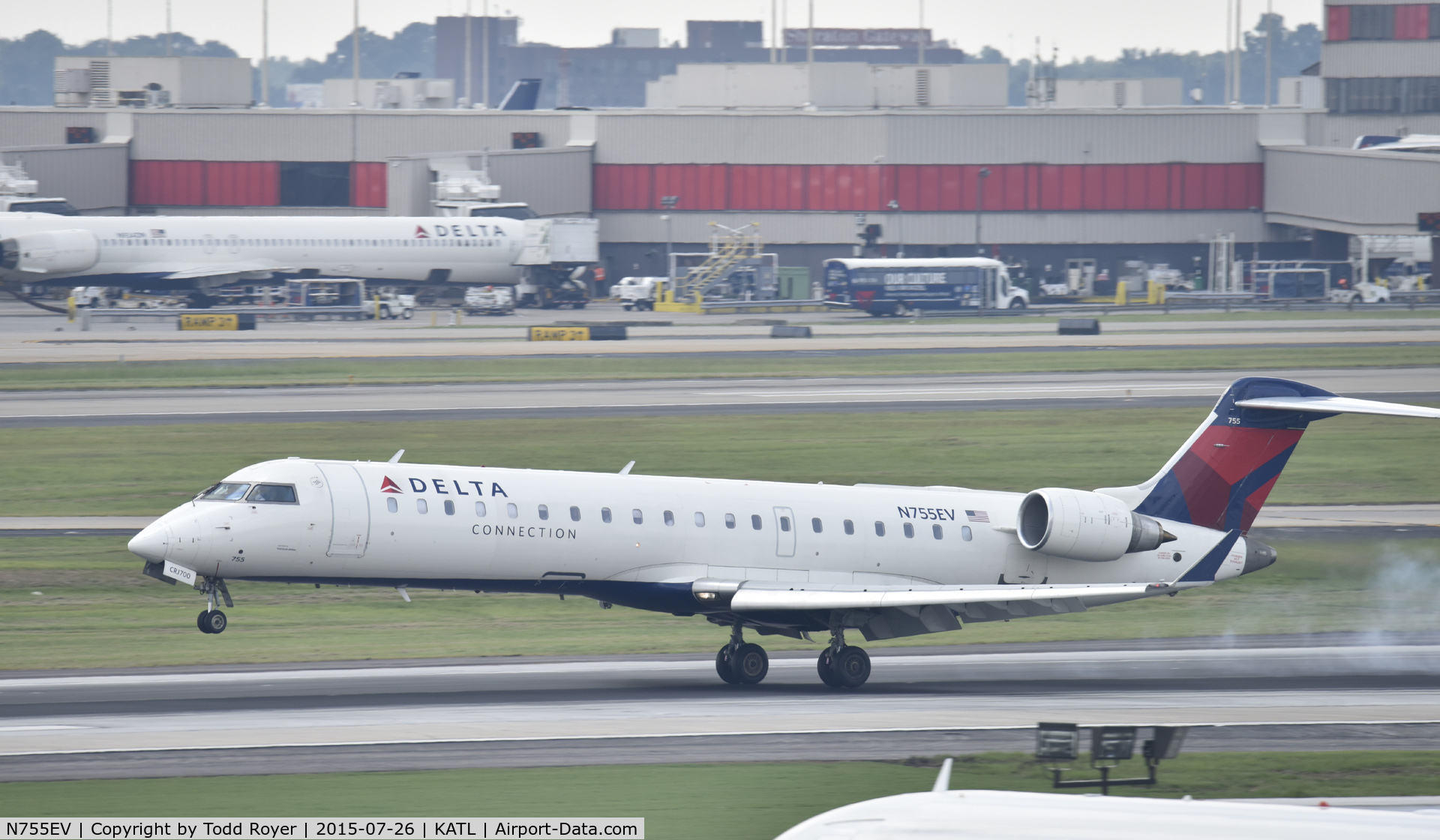 N755EV, Bombardier CRJ-701 (CL-600-2C10) Regional Jet C/N 10185, Arriving at Atlanta
