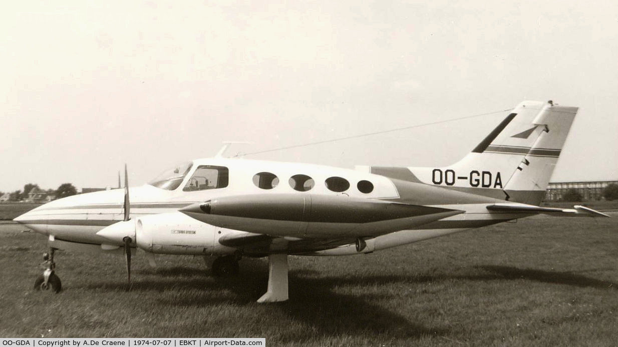 OO-GDA, Cessna 401A C/N 401A0029, OO-GDA of Publi Air at Wevelgem in 1974.
