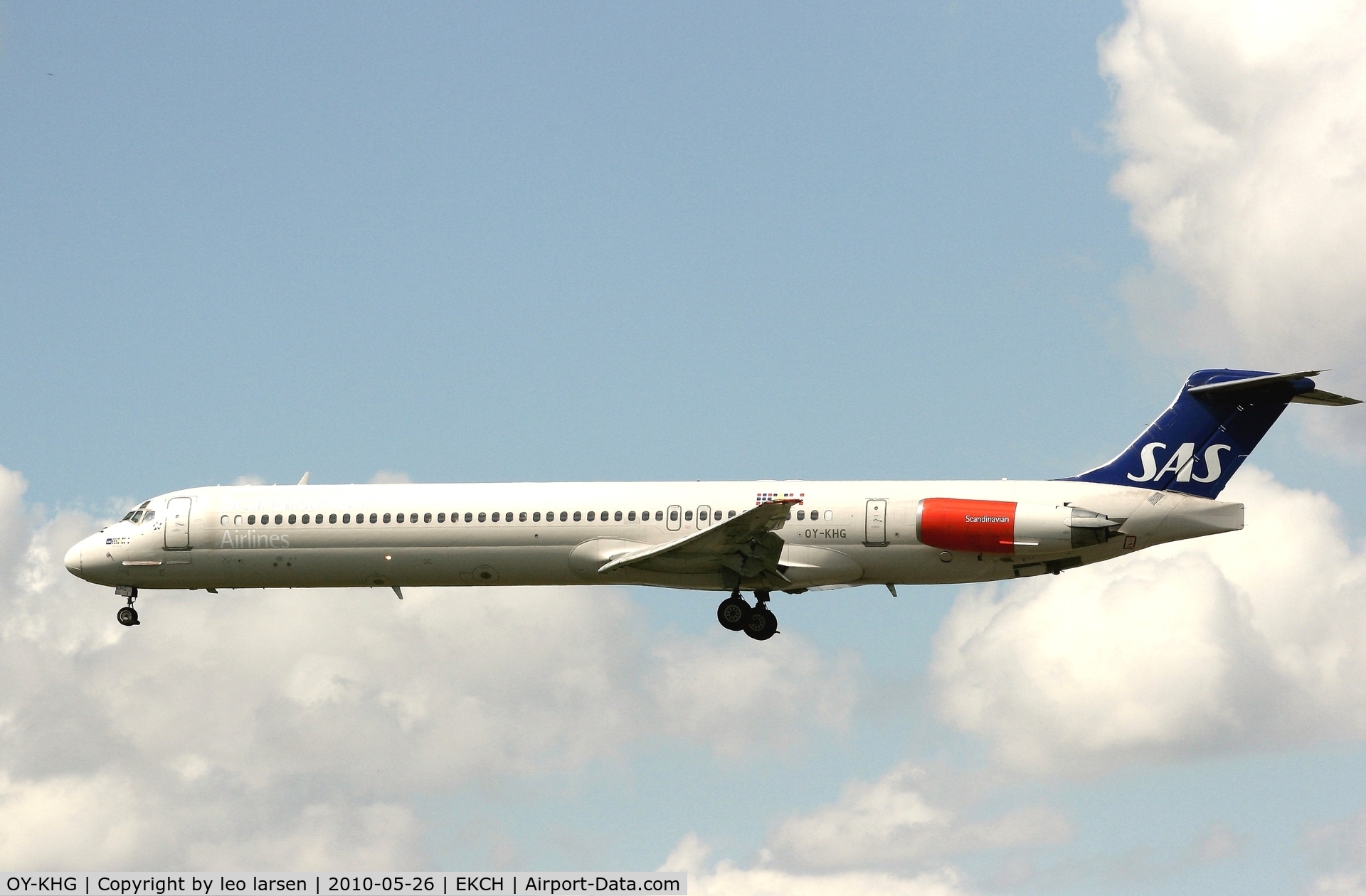 OY-KHG, 1988 McDonnell Douglas MD-82 (DC-9-82) C/N 49613, Copenhagen 26.5.10