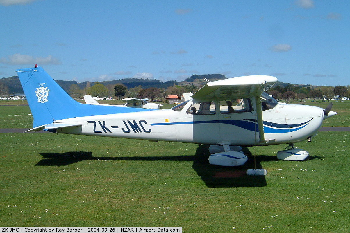 ZK-JMC, Cessna 172S C/N 172S8513, Cessna 172S Skyhawk [172S-8513] Auckland-Ardmore~ZK 26/09/2004